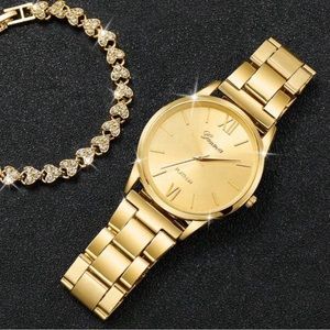 Gold plated women’s watch dainty